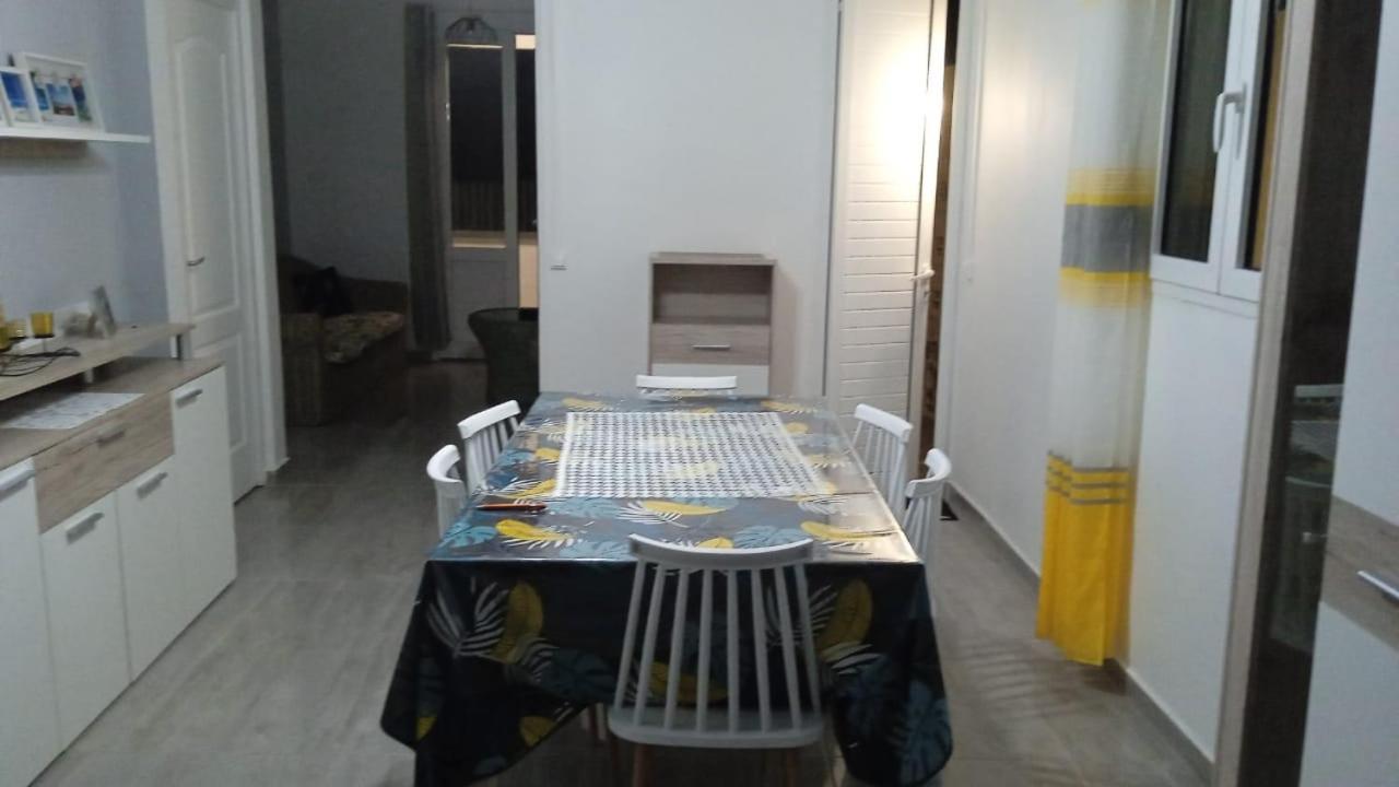Maison De Vacances Baca Vue Sur Mer Capesterre Εξωτερικό φωτογραφία